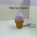 Süßer lila Eiskrem Schlüsselanhänger, Waffeltüte Tasche Anhänger ästhetisches Zubehör - Taro-Waffeleis