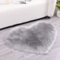 Tapis en fausse fourrure en forme de coeur gris tapis de sol moelleux pour salon chambre canapé. - 30*40cm / Gris clair