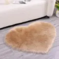 Tapis en Fausse Laine en Forme de Cœur Moelleux Peluche Tapis de Sol Salon Chambre - Chameau Clair