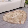 Tapis en fausse laine en forme de coeur long peluche tapis de sol pour salon et chambre - Blanc avec pointes café
