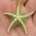 Pendentif étoile de mer plaqué or avec des perles et des strass colorés pour bijoux. - Pendentif Étoile de Mer Perle Diamant de Couleur(GC-A0099)