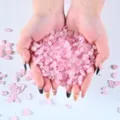 Petits cristaux de quartz rose naturels pour la lithothérapie, méditation et déco. - Éclats de Quartz Rose (3-5mm) / Sachet de 100g / Rose