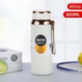 Edelstahl Sport Trinkflasche Detailansicht, 800ml Fassungsvermögen mit Trageschlaufe. - 800ml / Gebrochenes Weiß