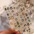 Adesivi per unghie fantasma di Halloween con cornici dorate vintage, decalcomanie d'arte. - Raduno di Fantasmi (M1572) / Sottile e Resistente / Oro Multicolore