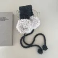 Soffici paraorecchie in lana d'agnello con pon pon, morbidi scaldaorecchie invernali. - Grigio Antracite
