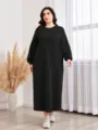 Schwarzes Damen Strickkleid in Übergröße, langes Zopfmuster Maxikleid mit langen Ärmeln. - Schwarz
