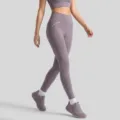 Hoge taille seamless yoga broek voor dames, elastische sportlegging voor fitness en workout. - S / Bottoms / Sering