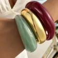 Chunky acrylic resin and metal stackable bangles bracelet set for women fashion statement jewelry. - Thick-Walled Bangle Set (6771802HB)