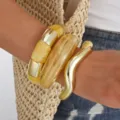 Chunky acrylic resin and metal bangle bracelet set for women, minimalist fashion jewelry. - Acrylic Spliced Bangle (6838001HB)