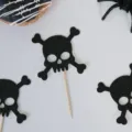 Halloween black glitter skull cupcake toppers with wooden sticks for party dessert decoration. - Skull Style / 12 Pieces/Pack / Assembled Finished Product