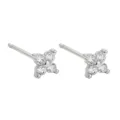 Süße versilberte Vierblatt-Klee-Ohrstecker mit funkelnden Zirkonia-Steinen für den täglichen Look. - Kleeblatt-Ohrstecker (Mit Verschlüssen) / Silber