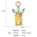 Mini ananas hanger DIY sieraden accessoire, messing met gele en groene zirkon stenen, 13x7mm. - 14K Goud Ananas Stijl (ZX1613)