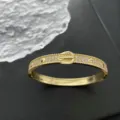 Bracelet rigide plaqué or avec boucle de ceinture et pavé de cristaux brillants tendance chic - 1-1-12 Jonc Zircone Plaqué Or