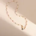 Collana di perle d'acqua dolce vintage francese con perline d'oro e ciondolo malocchio chic. - modello 3