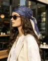 Foulard in seta vintage con stampa cachemire, quadrato blu da 70cm, accessorio per capelli. - Stile 29