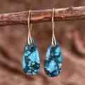 Boucles d'oreilles goutte en jaspe impérial vintage avec crochets en métal précieux. - Style Goutte Pierre Impériale Bleue (ER1025-1)