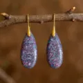 Boucles d'oreilles pendantes en pierre naturelle goutte vintage, élégantes et colorées. - Style Pierre Impériale Colorée Crochet Or (ER1025-44)