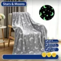 Mantas de franela luminosas con estrellas y luna, manta suave y acogedora para sofa de salon. - Luna y Estrella / 100*150cm