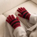 Damen Winter Thermo Strickhandschuhe, rot schwarz gestreifte Touchscreen warme Handschuhe. - Einheitsgröße / Gestreifte Handschuhe Rot Schwarz