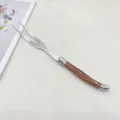 Fourchette à découper en acier inoxydable avec manche en bois pour barbecue et viande. - Fourchette à Steak / Grain de Bois