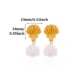 Exquisitos pendientes colgantes concha perla oro estilo vintage francés vista detallada. - Estilo de Perla de Concha Vintage Francés (G127351)