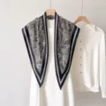 Écharpe triangulaire cachemire noir et blanc femme élégant petit châle foulard polyvalent. - 135x80cm / RY-11