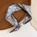 Braun Blumenmuster