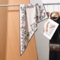 136x88x64cm / Cream Blue Orange Floral