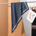 Donkerblauw Hart Print