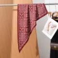 136x88x64cm / Rood Wit Paisley (516)