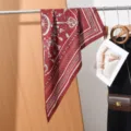 136x88x64cm / Burgundy White Pattern