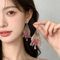Pendientes de Borla de Cristal Rosa de Artesanía Pesada
