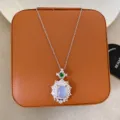 Palace Style Oval Purple Pendant (W1328)