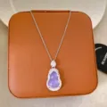 Large Gourd Pendant (W1330)