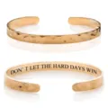 Engraved Style / Gold