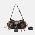 Leopardo Negro con Correa