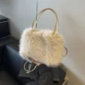 Hellbeige