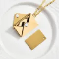 Umschlag mit Leerer Postkarte / Gold