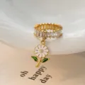 Größe 6 / Weißer Blumenstil / Gold