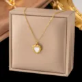Weiße Muschel Herz Halskette (X150) / Gold
