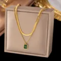 Doppelreihige Strass-Halskette (x175) / Grüner Strass / Gold