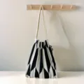 One Size / Black & Beige Block