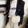 Μπεζ