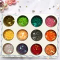 Fiori di Prugno in Plastica Cava a 12 Colori (Scatola)