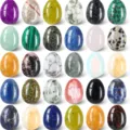 Pierres de cristal en œuf