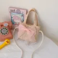 Crèmewit met roze