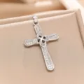 Clover Knot Cross Pendant (TP-04315-02) / Silver White Zirconia (TP-04315-02)