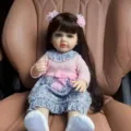 17 / Naked baby + clothes + gift package