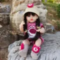 41 / Naked baby + clothes + gift package