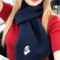 Stile Ricamo Agnello / Blu navy